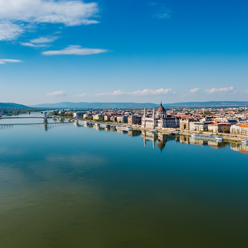 Discover the Magic of Hungary: Explore Budapest's Hidden Gems While Learning Hungarian